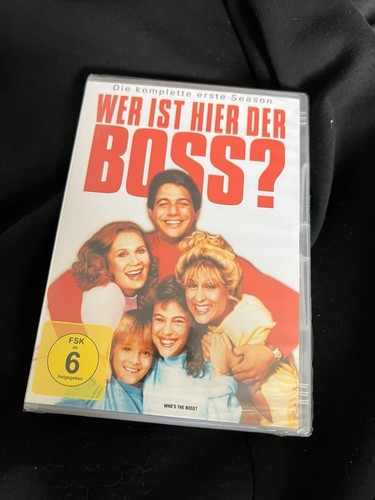 Wer ist hier - , der